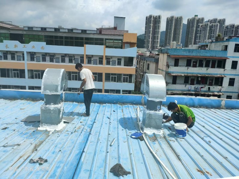 淮滨钢结构屋面涂料维修方法